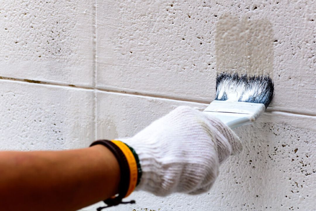 Sơn chống thấm giúp ngăn chặn sự thấm nước vào công trình